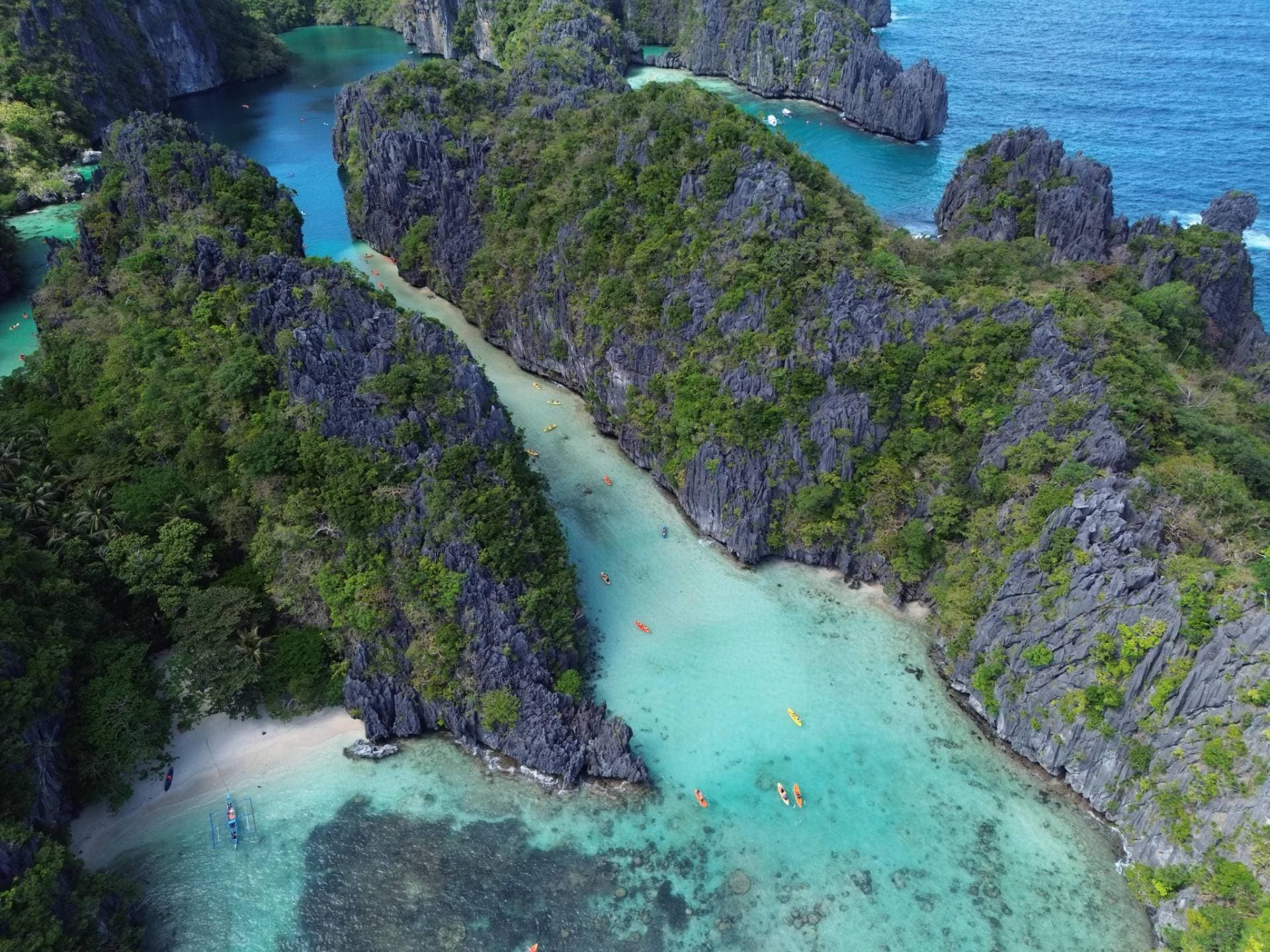 EL NIDO Bootsausflug – A